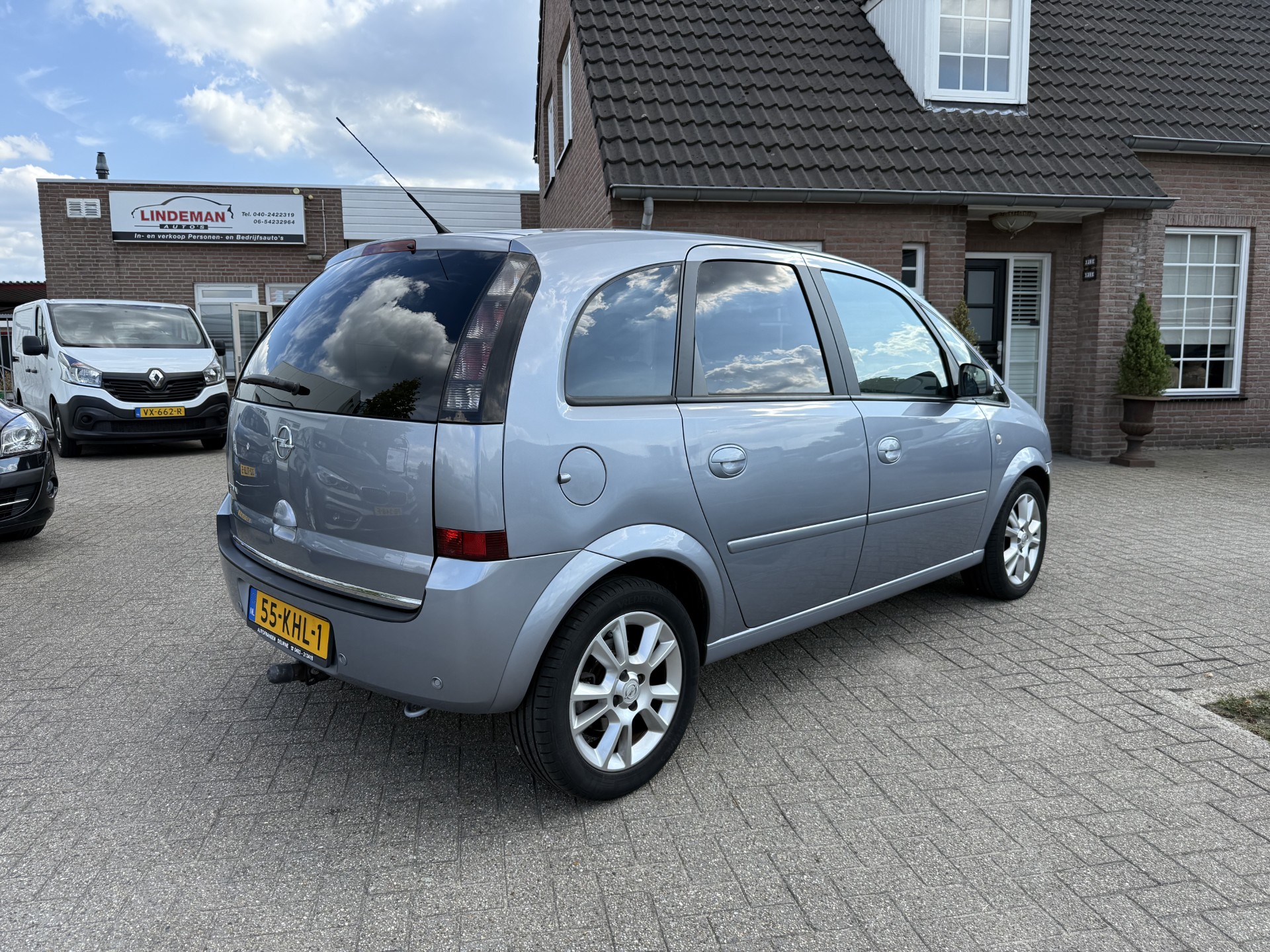 46974629-1.jpg