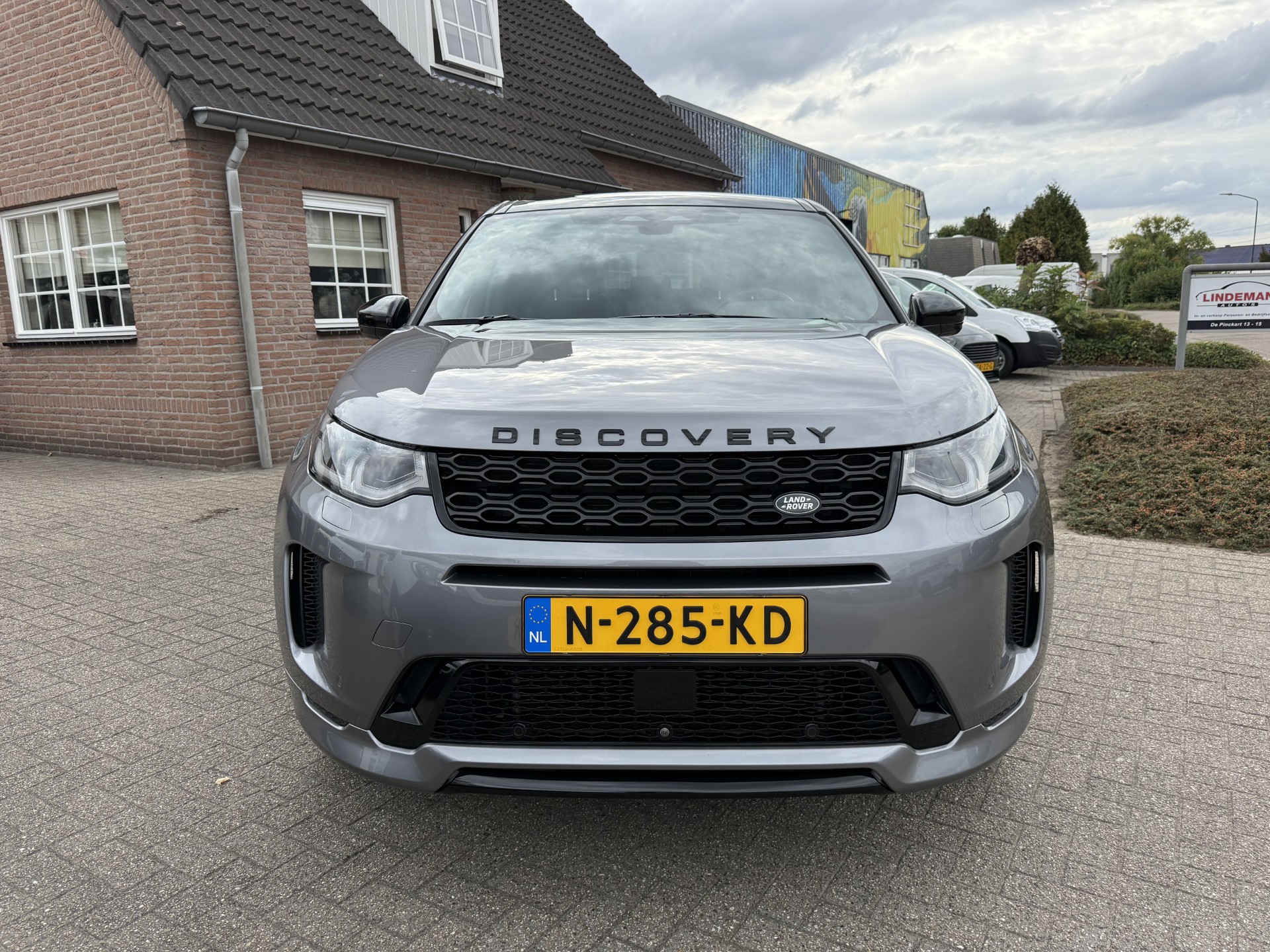 47469145-17.jpg