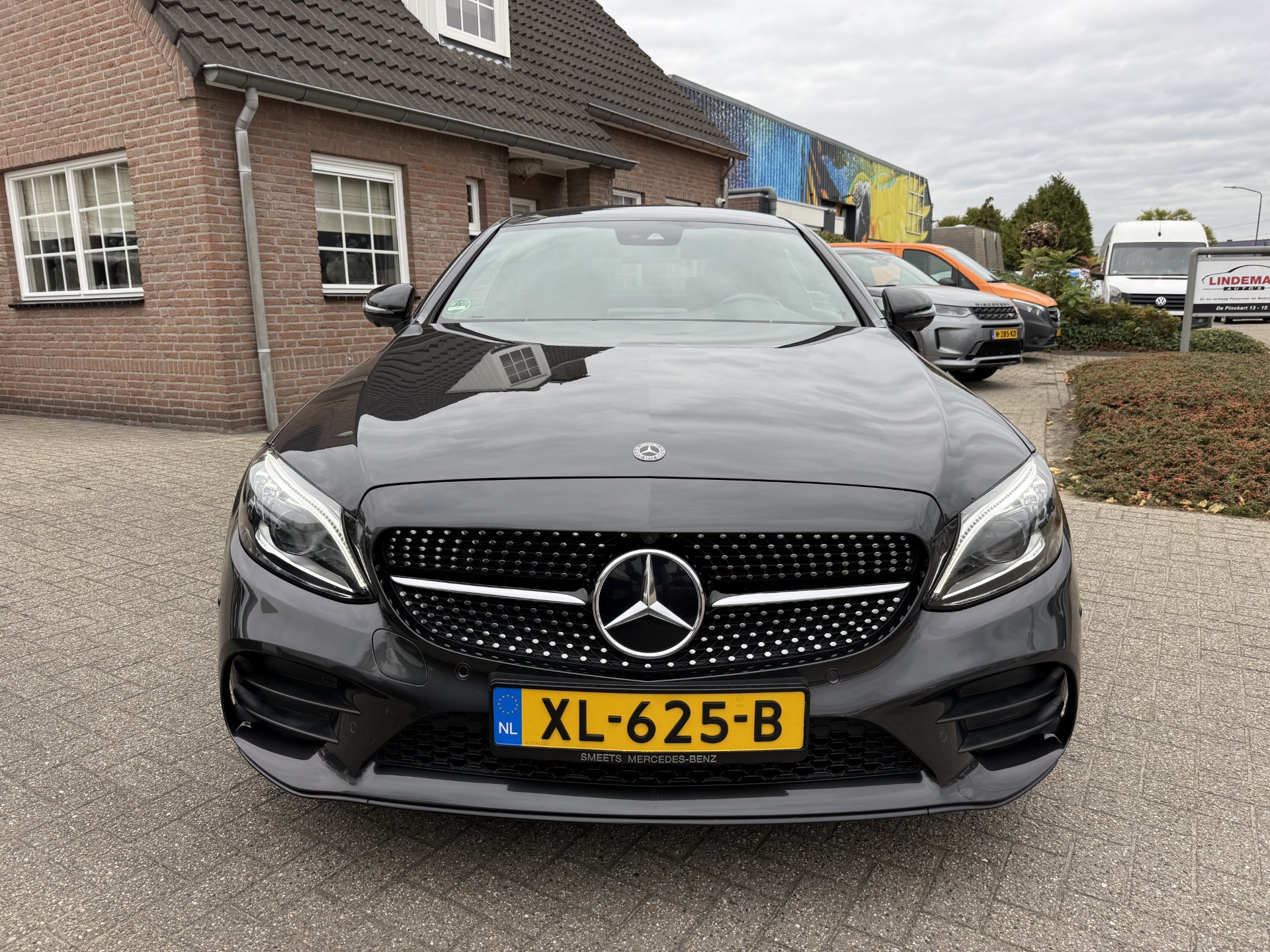 47896050-18.jpg