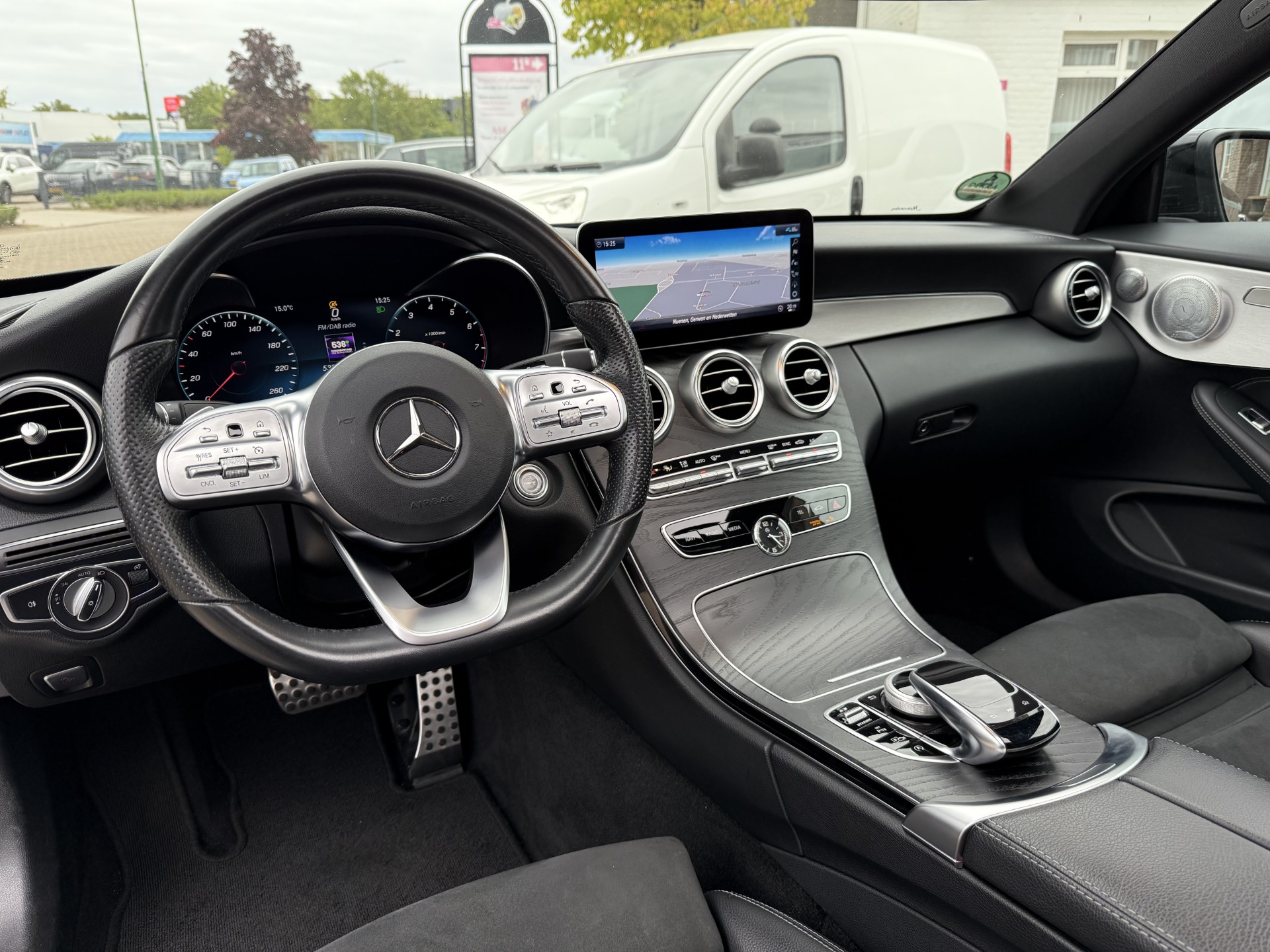 47896050-2.jpg
